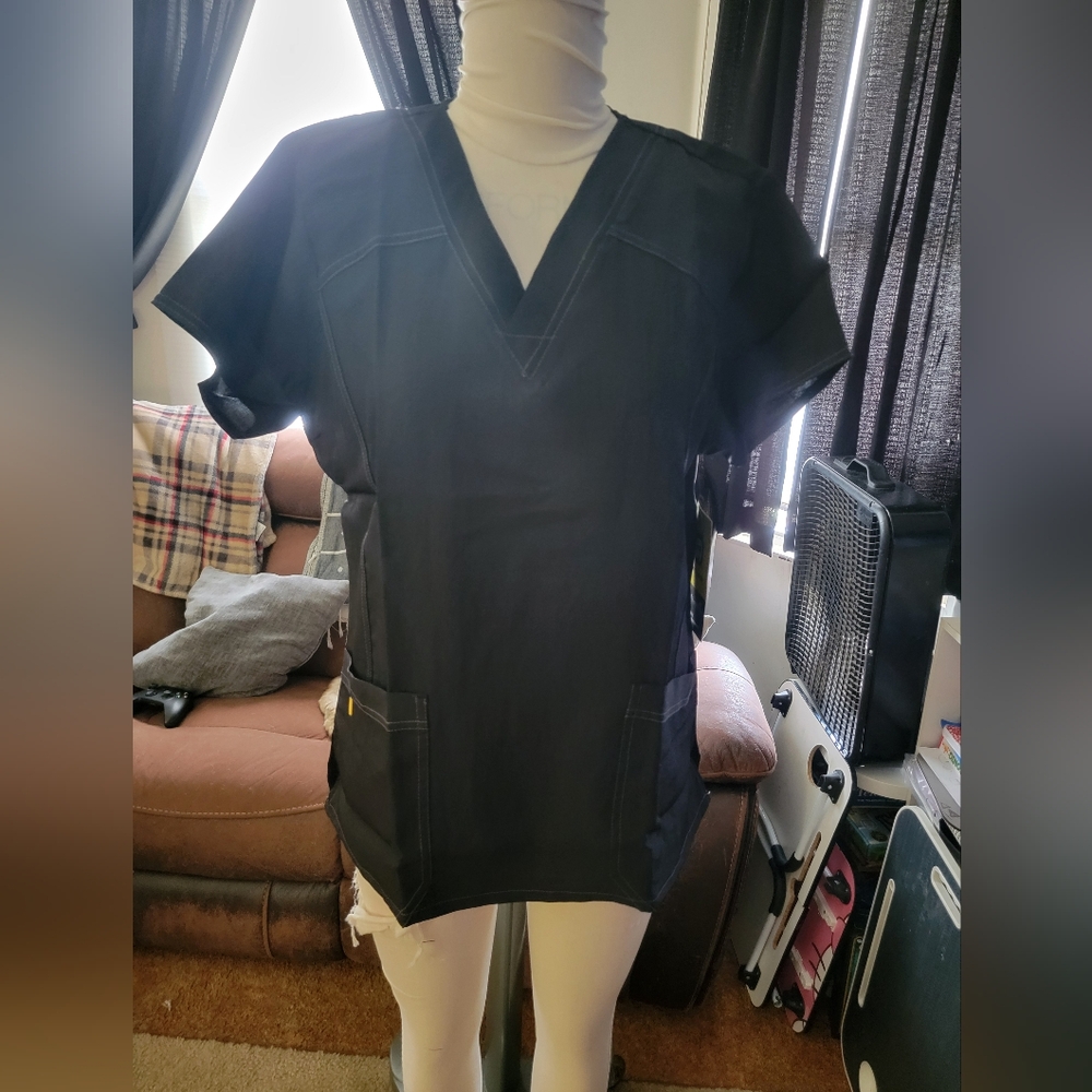 WonderWink womens size large scrub top